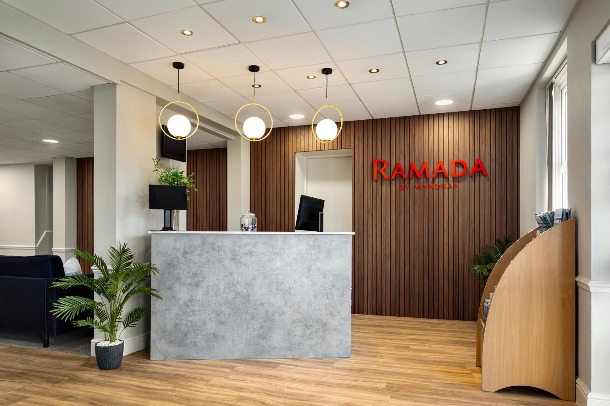 Ramada By Wyndham Cheltenham Golden Valley Luaran gambar