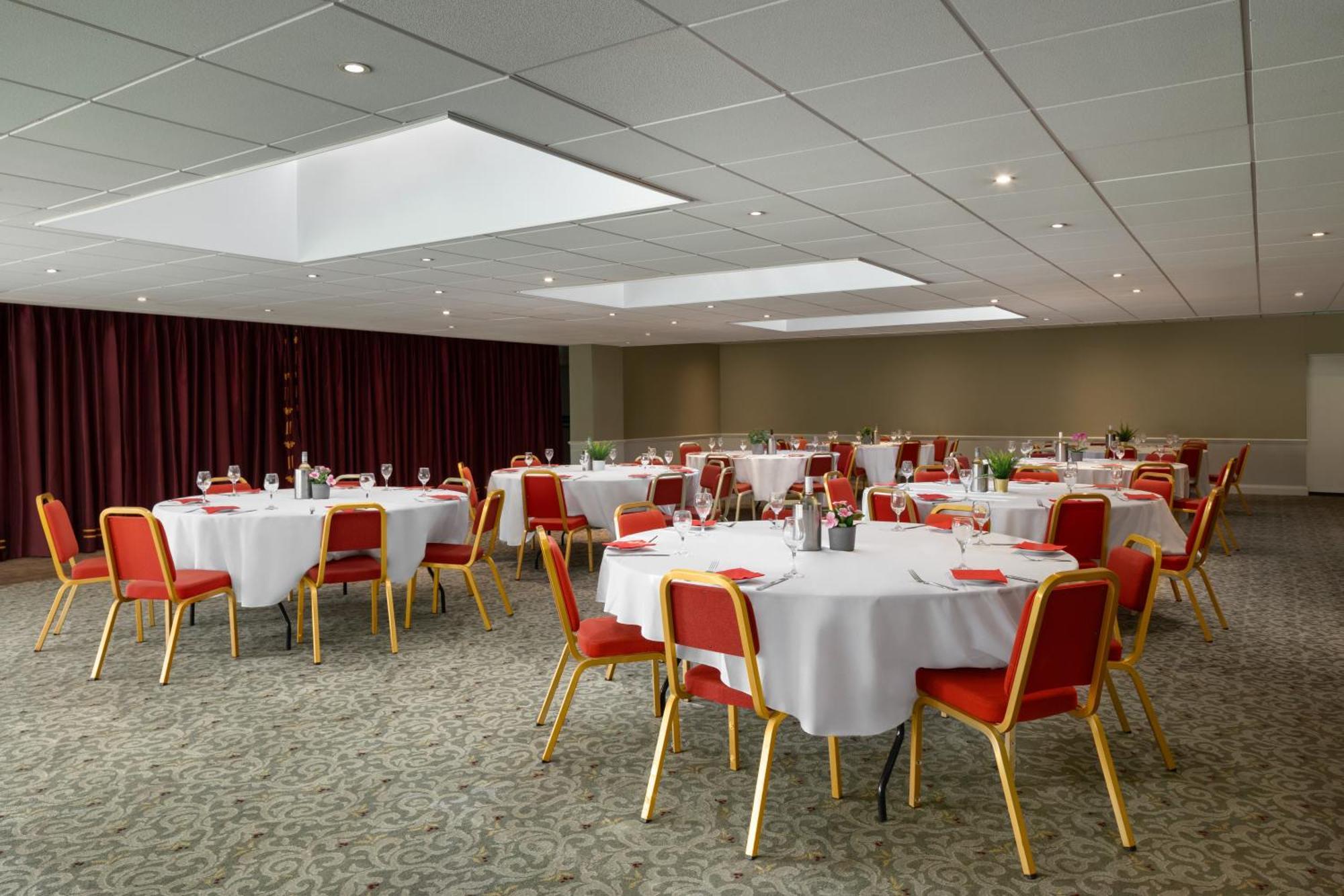 Ramada By Wyndham Cheltenham Golden Valley Luaran gambar