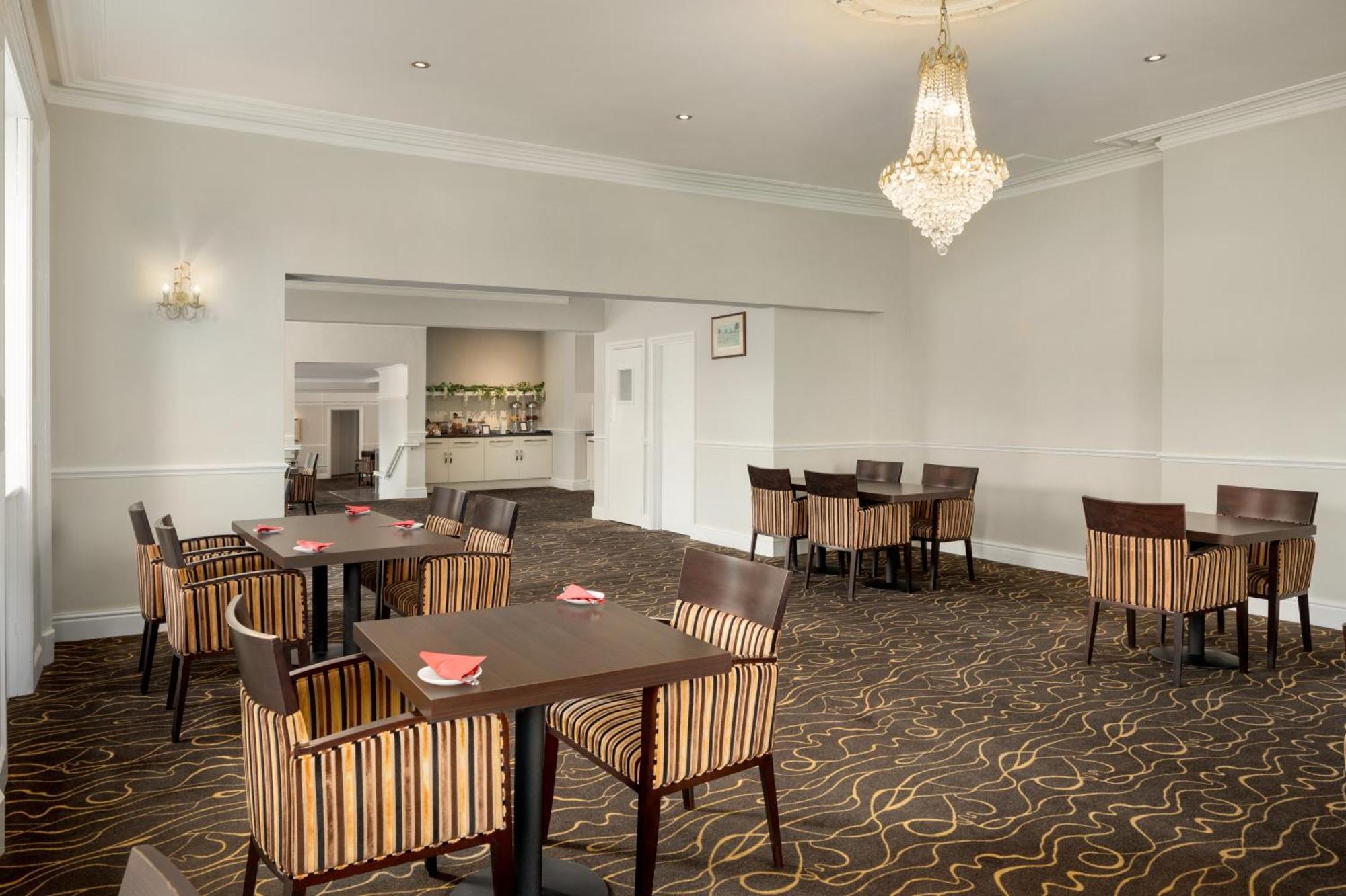 Ramada By Wyndham Cheltenham Golden Valley Luaran gambar
