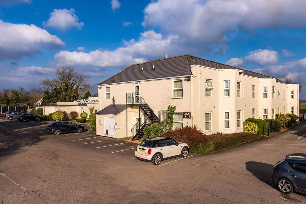 Ramada By Wyndham Cheltenham Golden Valley Luaran gambar